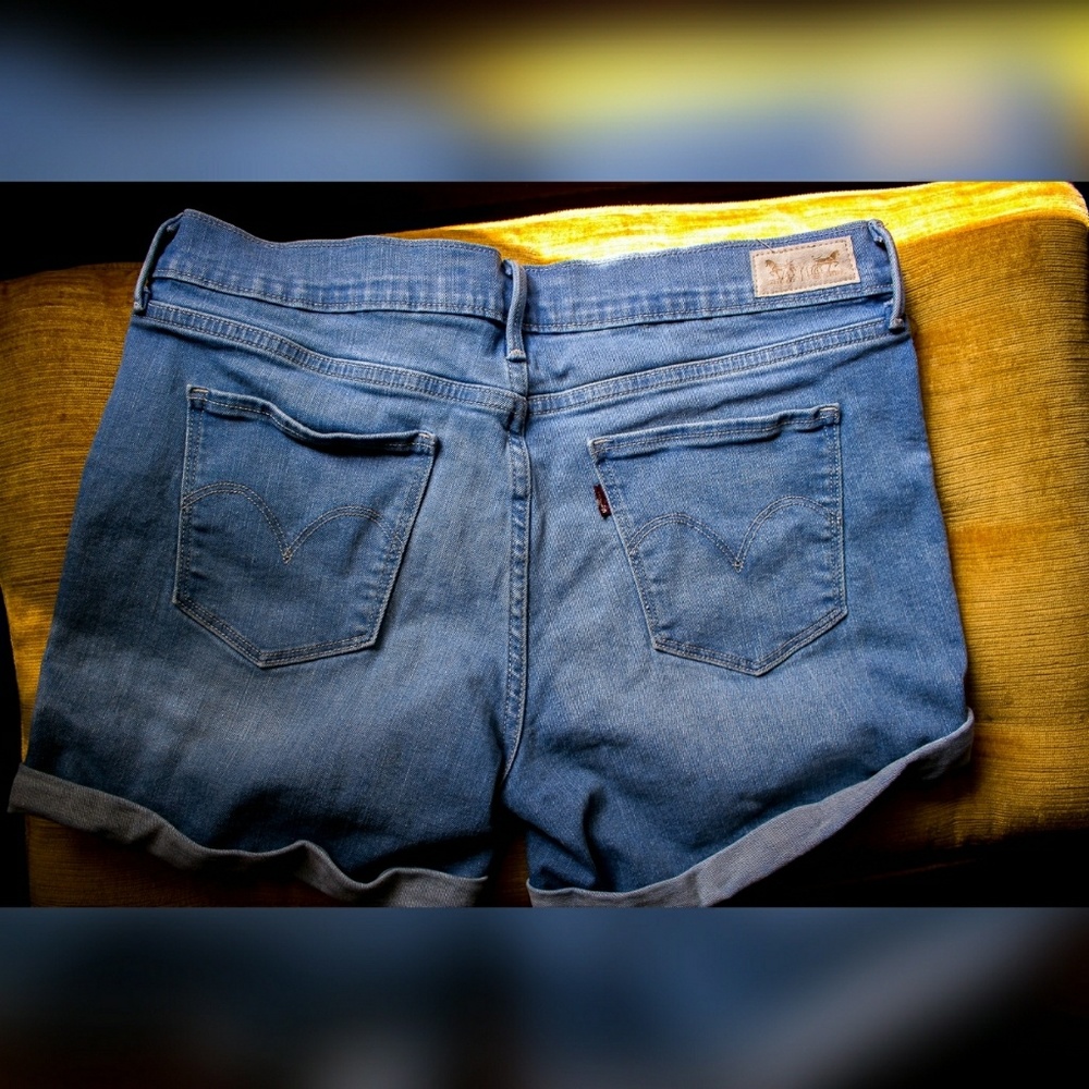 Levi shorts